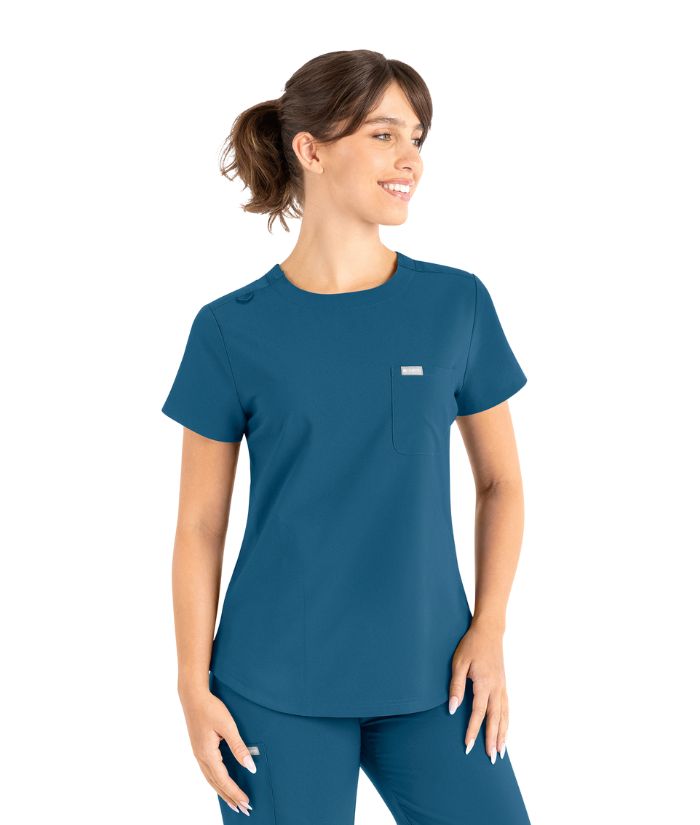 Women’s Tuckable Round Neck Top